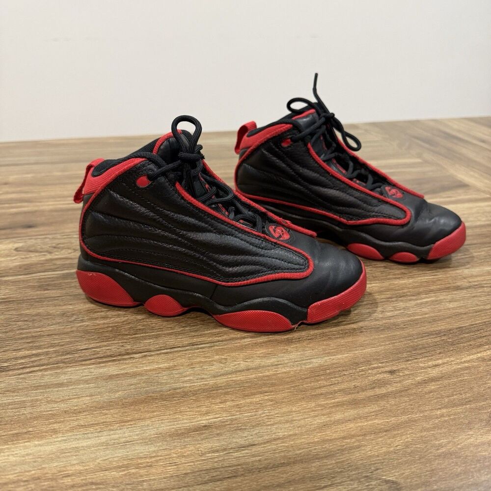 Nike Jordan Pro Strong Black University Red Sneakers DC7909-006 Youth Sz 2Y